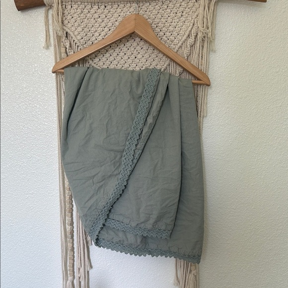 Studio McGee green lace table cloth round 100% cotton - Picture 1 of 5